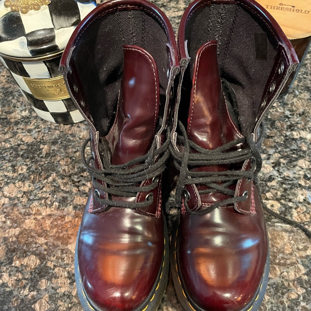 Dr. Marten Vegan 1460 Lace Up Boots